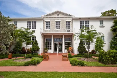 Tradewinds Apartment Hotel Miami Beach