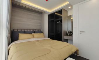 Bangkok city center high-end apartment / pool / gym / free wifi