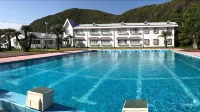 Hotel Palm Beach فنادق في أوشيما