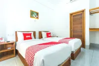 BC Inn near Senggigi Harbour RedPartner
