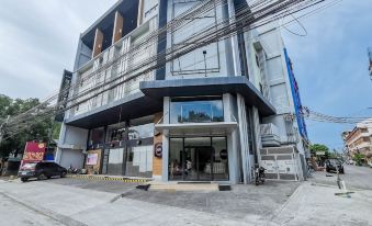 RedDoorz Plus Near Bangko Sentral Ng Pilipinas Davao