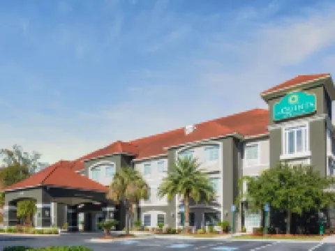 La Quinta Inn & Suites by Wyndham Savannah Airport - Pooler Hotels in Pooler