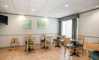 La Quinta Inn & Suites by Wyndham Melbourne Viera