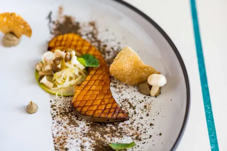 Radisson Collection Hotel, Waterfront Cape Town Отели рядом с достопримечательностью «Iziko Koopmans-De Wet House»