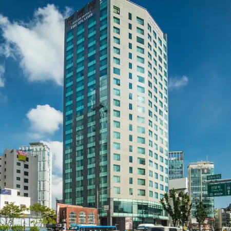 SOTETSU HOTELS THE SPLAISIR SEOUL DONGDAEMUN Отели рядом с достопримечательностью «Мост Оган»