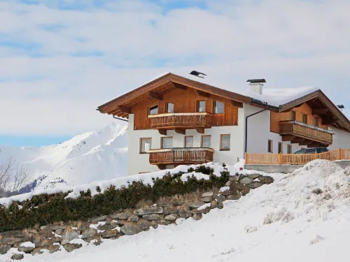 Hansjörg فنادق في Stummerberg