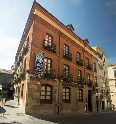 Hotel la Posada Regia Hotels in León