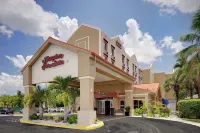 Hampton Inn & Suites Ft. Lauderdale Airport/South Cruise Port - Airport Shuttle