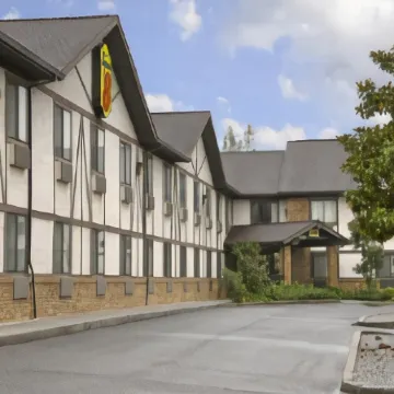 Super 8 by Wyndham Redding