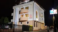 Villa Alice Hotel berhampiran Parc Bebelusul