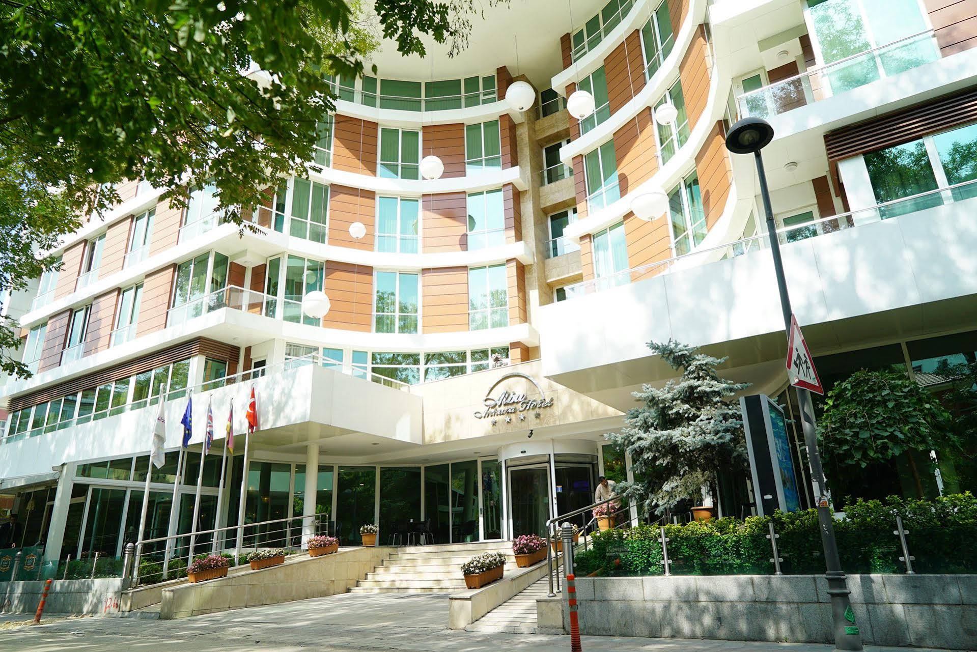 Alba Hotel