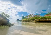 Azao Resort & Spa - Beach