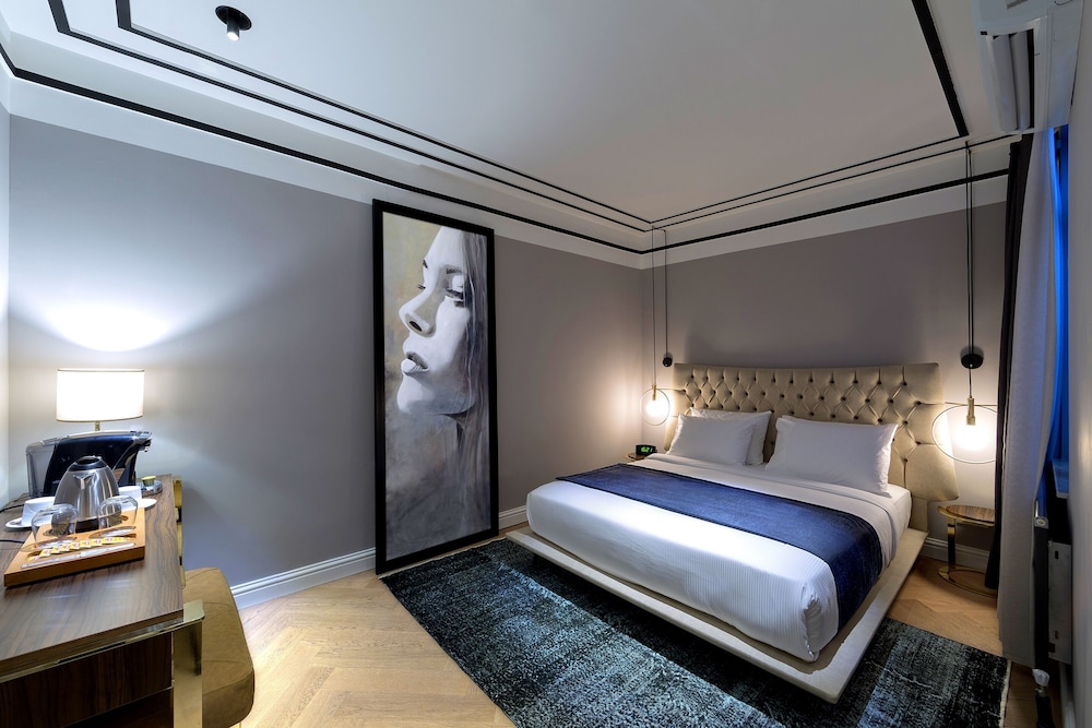 Walton Hotels Galata