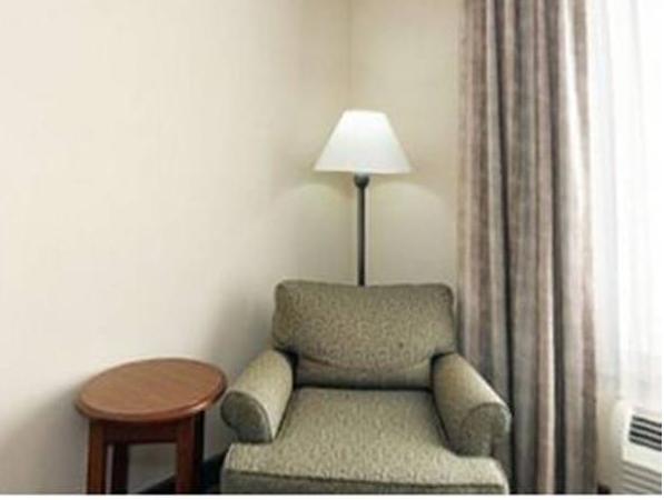 Holiday Inn Express Hotel & Suites Meridian, an Ihg Hotel