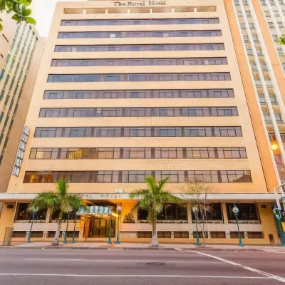 The Royal Hotel by Coastlands Hotels & Resorts Hotel berhampiran Gereja St. Thomas