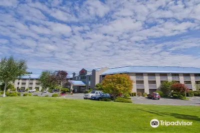 Inn on Long Lake โรงแรมใน