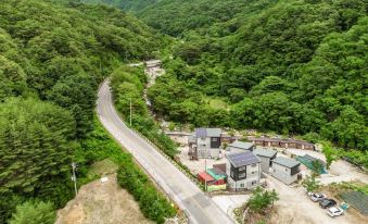 Pocheon Pension Villaggio {Spa, Valley}