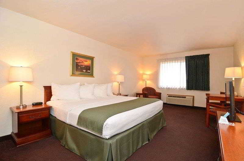 Best Western Firestone Inn & Suites