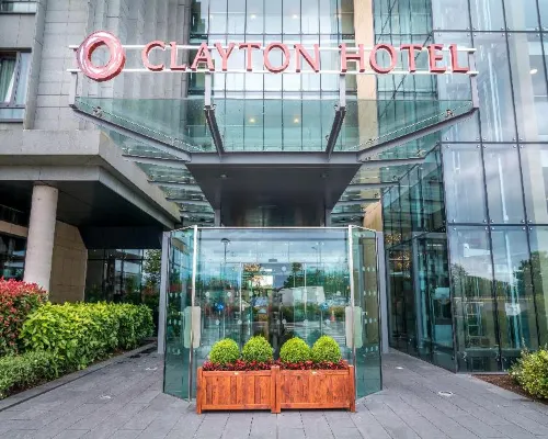 Clayton Hotel Dublin Airport Các khách sạn gần Cao đẳng Trinity