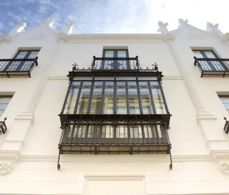 Life Apartments Alberto Lista Отели рядом с достопримечательностью «Capilla de San Jose»