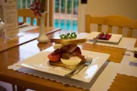 Admiralty Inn - breakfast