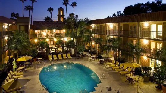 DoubleTree Suites by Hilton Tucson - Williams Center