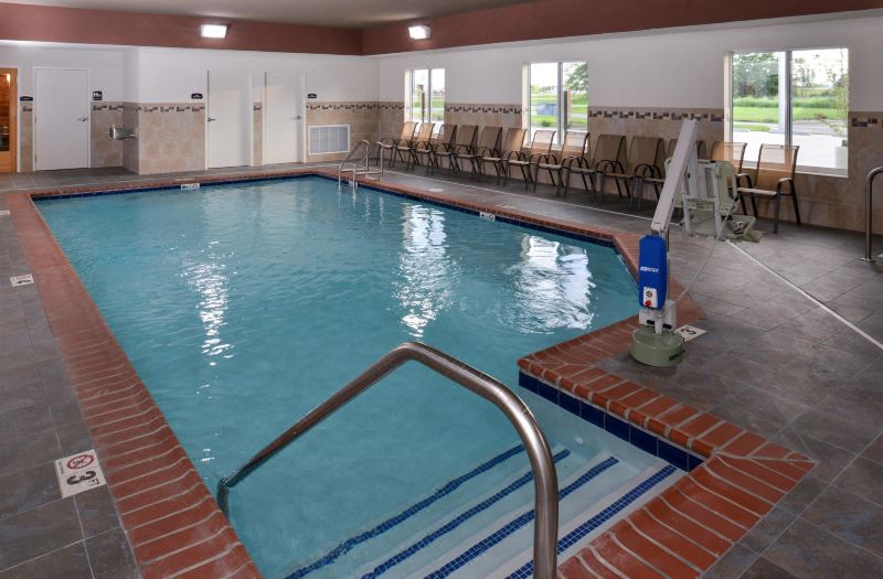 Holiday Inn Express & Suites Effingham by IHG photo 3