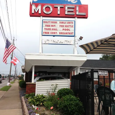Moonlite Motel