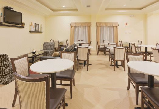 라 퀸타 인 & 스위트 잉글우드