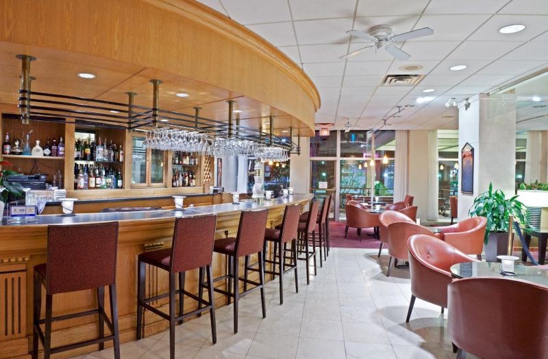 Holiday Inn & Suites Vancouver Downtown by IHG photo 4