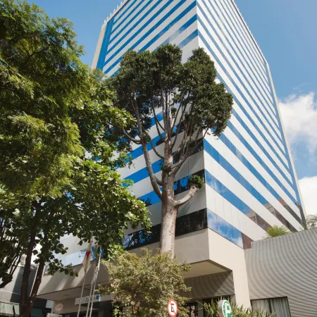 Radisson Blu Belo Horizonte Savassi Отели рядом с достопримечательностью «Площадь Савасси»