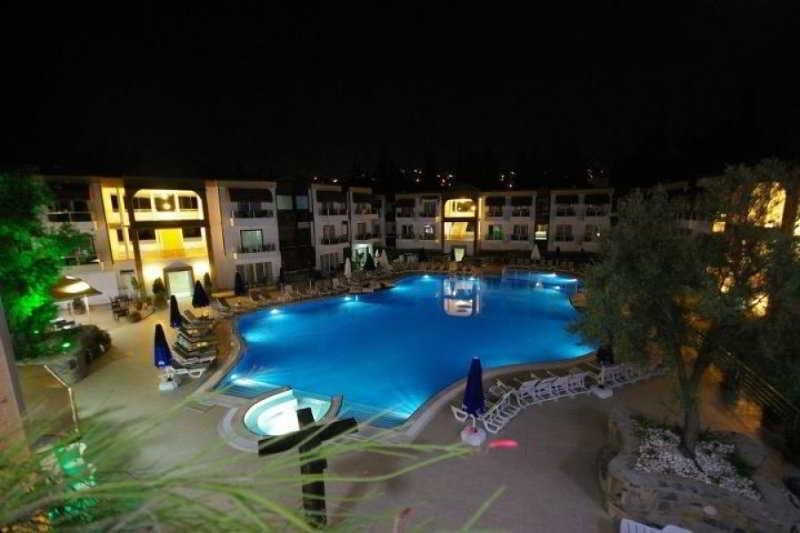 Risa Hotel Herşey Dahil (Risa Hotel - All Inclusive)