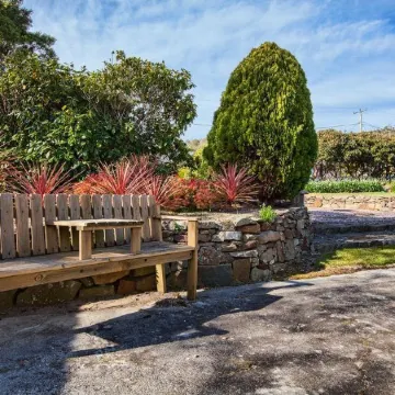 Wintersun Gardens Motel