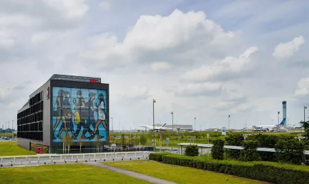 Citizenm Paris Charles de Gaulle Airport Отели рядом с достопримечательностью «Fresque "Abri bus 2"»