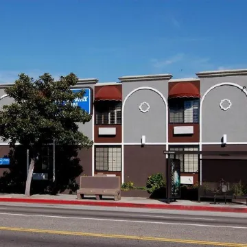 SureStay Hotel by Best Western Beverly Hills West La Отели рядом с достопримечательностью «Улица Сансет-стрип»