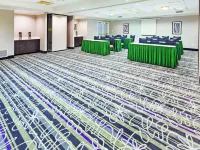 La Quinta Inn & Suites by Wyndham Dallas - Addison Galleria Hotels near Galleria