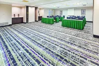 La Quinta Inn & Suites by Wyndham Dallas - Addison Galleria - Pet friendly
