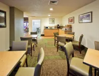 La Quinta Inn & Suites by Wyndham Redding Hotels in Redding