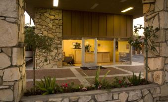 Best Western Pine Tree Motel