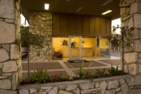 Best Western Pine Tree Motel