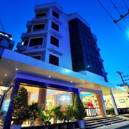 Flipper Lodge Hotel