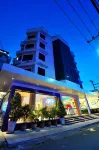 Flipper Lodge Hotel Hotels near Pattaya Beach
