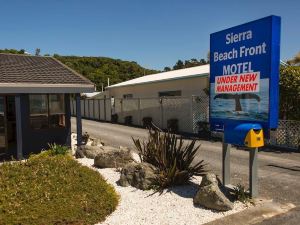 Sierra Beachfront Motel