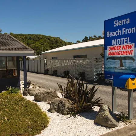 Sierra Beachfront Motel