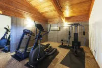 AmericInn by Wyndham Dickinson - Gym