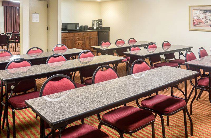 Comfort Inn Newport News - Hampton I-64 photo 4