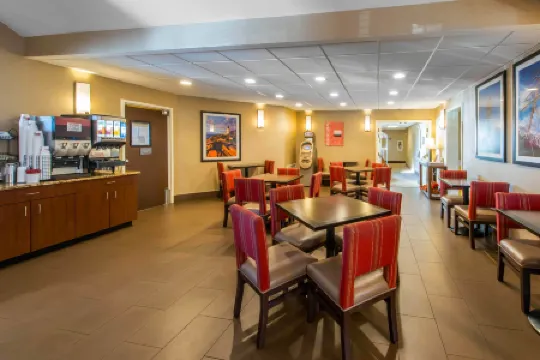 Comfort Inn & Suites