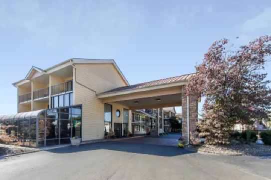 Quality Inn & Suites Sevierville - Pigeon Forge