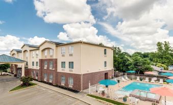 Comfort Inn and Suites Fredericksburg