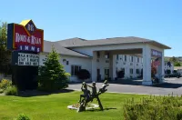Rory & Ryan Inn Hotels near Safeway